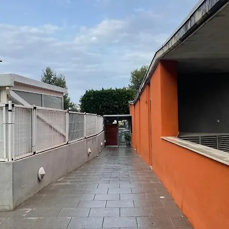 Work And Rest Away From Appartement *